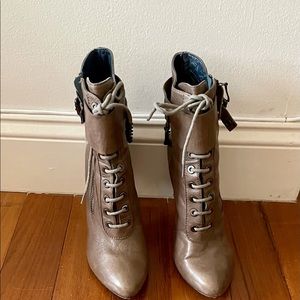 Luca Stefani Ankle boots